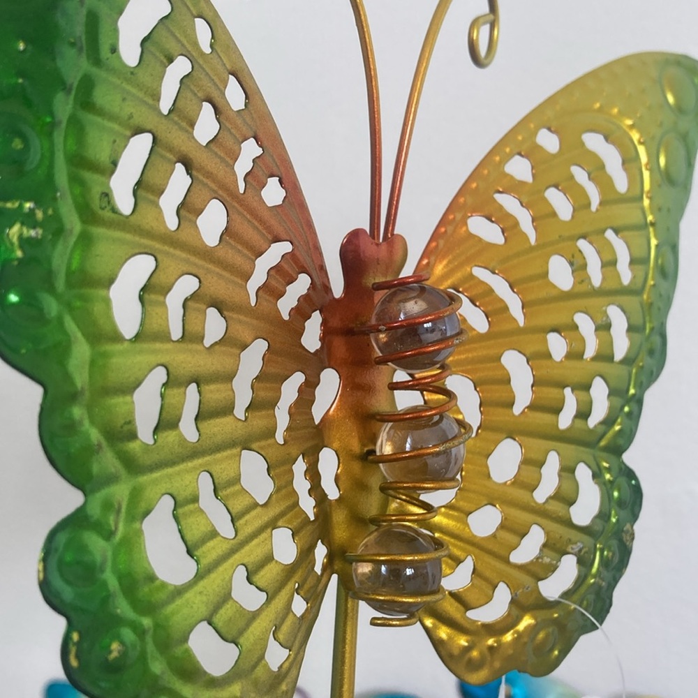 NWT- Set of 5- Colorful Painted Metal Butterfly 🦋 Yard Stakes w/ Marble Bodies - Picture 9 of 17